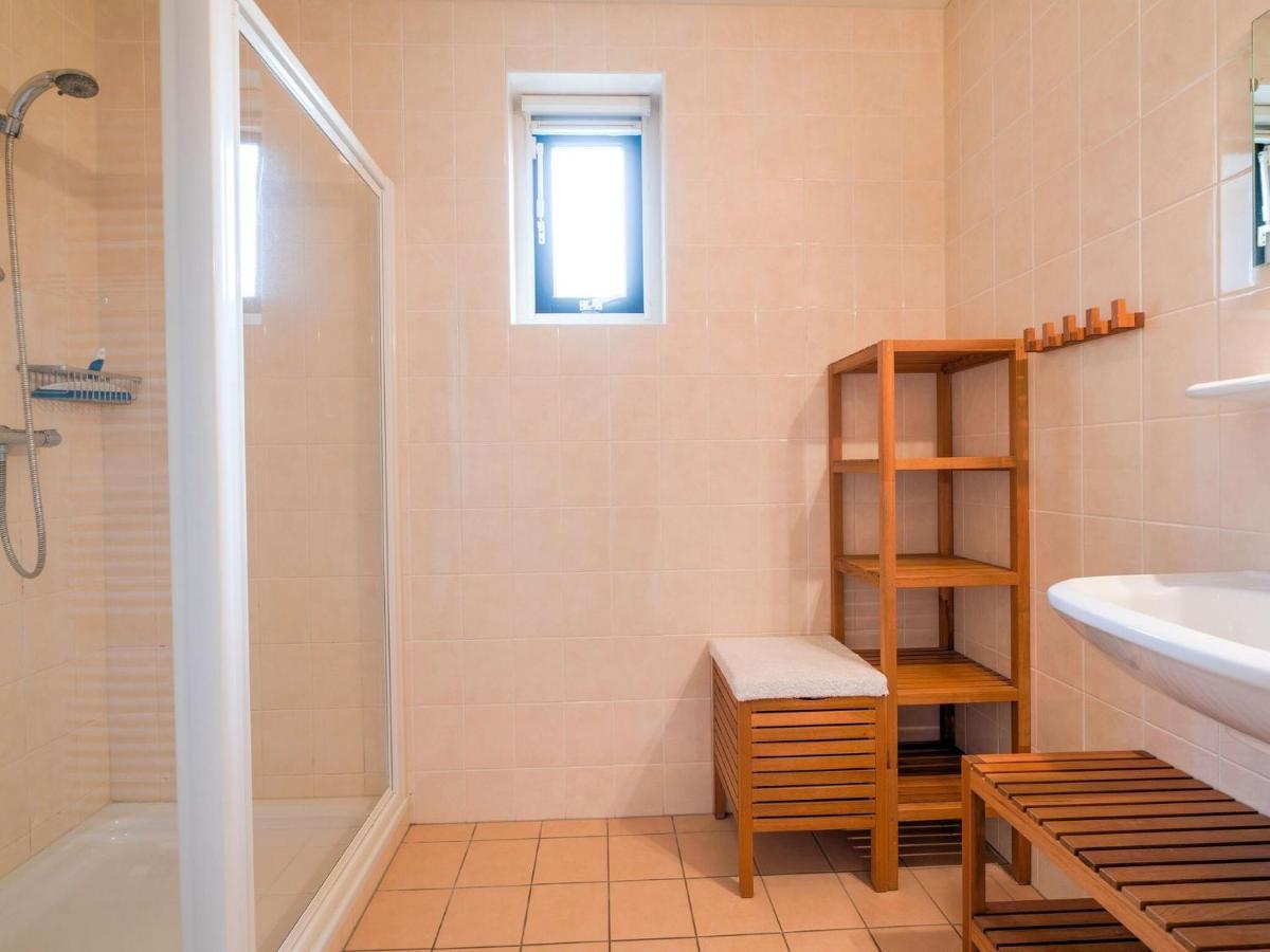 Serene Holiday Home In Gaasterl N Sleat Sondel 외부 사진