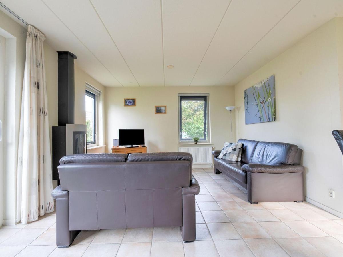 Serene Holiday Home In Gaasterl N Sleat Sondel 외부 사진